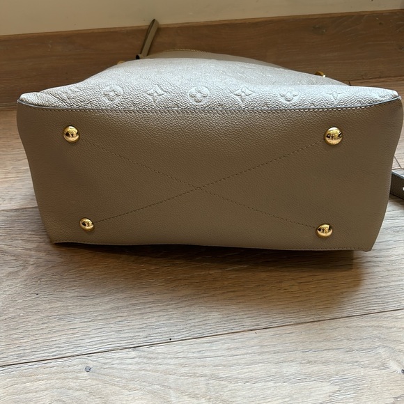 Louis Vuitton Monogram Empreinte Maida Hobo - Great Condition - Picture 10 of 16